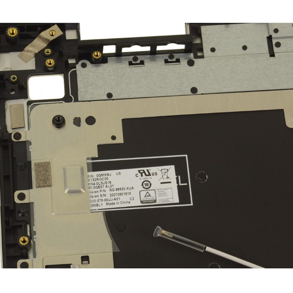 Copertura Anteriore A Strisce Originale Dell Per Inspiron 7500 Serie 2-in-1 Colore Argento, Usata Ma Funzionante